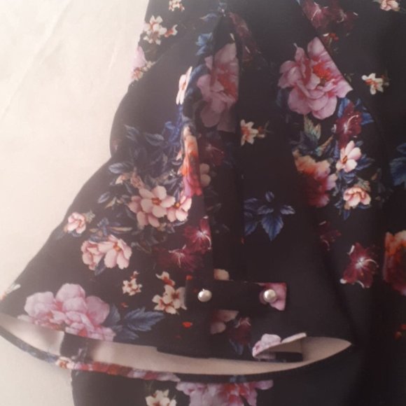 Tahari Floral Scuba Shift Dress size 14 Arthur SL - Picture 4 of 9